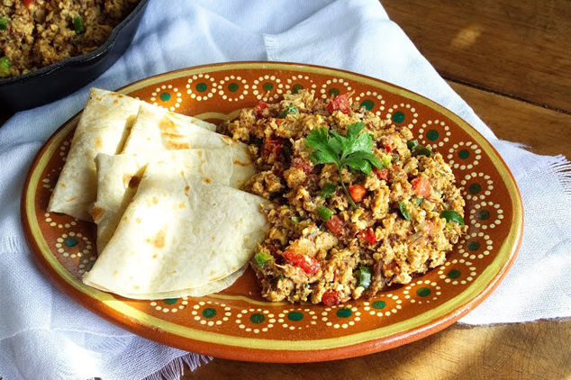 TRADITIONAL MACHACADO WITH EGGS